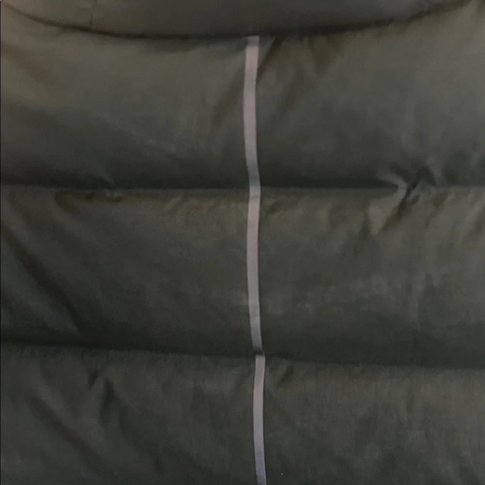 lululemon athletica Dark Green Puffer Vest - Picture 4 of 5